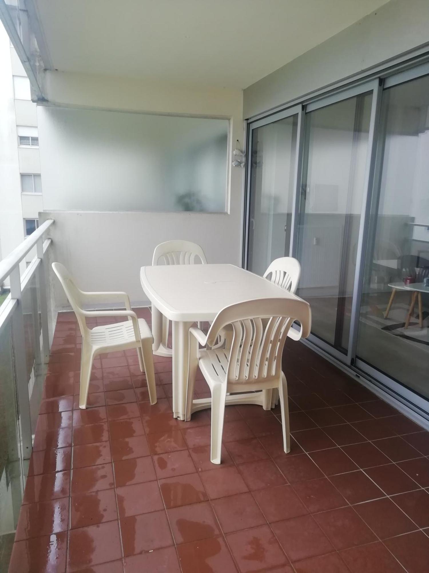 Face A La Stationnement Privatif Apartment *